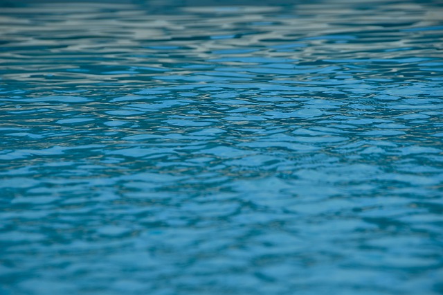 voda v bazénu